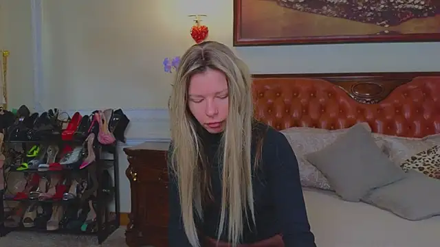 Real Tini online show from February 16, 2026, 6:09 am