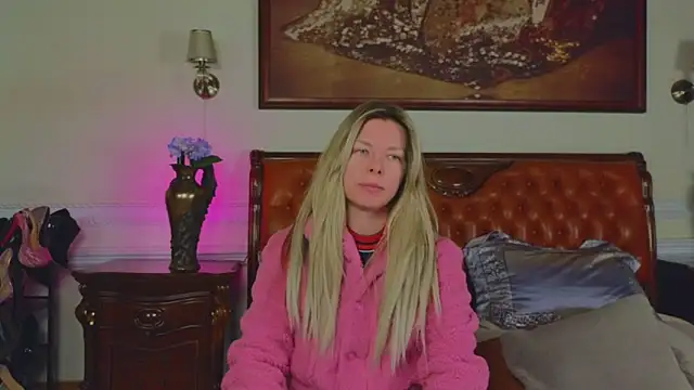 Real Tini online show from February 21, 2026, 6:25 am