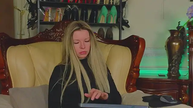 Real Tini online show from March 30, 2026, 6:25 am