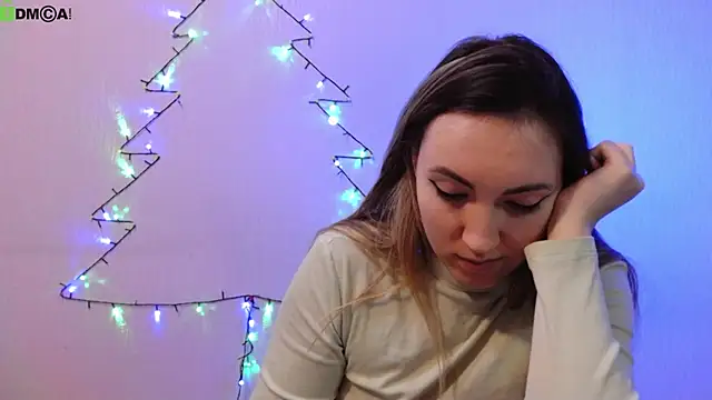 cute  angell online show from January 14, 2025, 5:12 pm