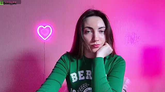 cute  angell online show from May 18, 2026, 4:35 pm