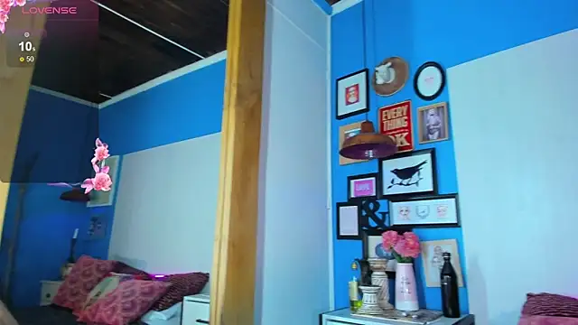 ElianFoxter online show from December 27, 2024, 10:16 pm