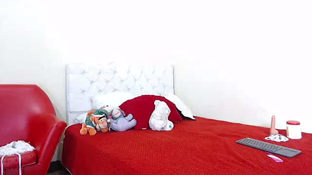 luna hoott online show from February 28, 2025, 5:04 pm