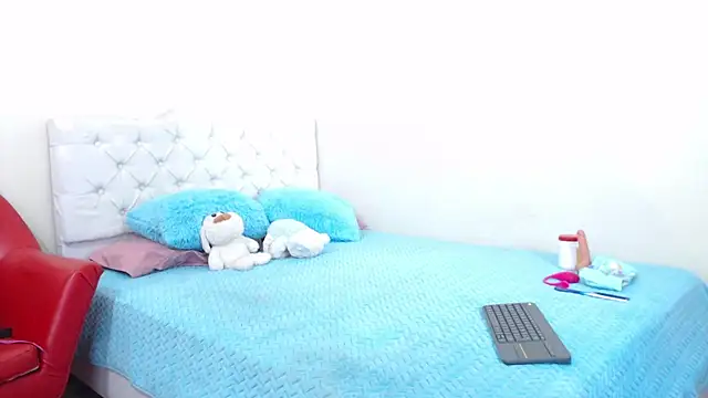 luna hoott online show from March 19, 2025, 5:28 pm