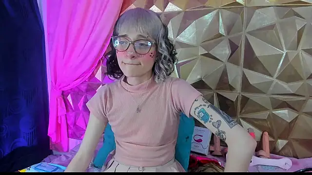 neeko princes online show from January 18, 2025, 3:16 pm