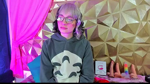 neeko princes online show from January 27, 2025, 3:18 pm