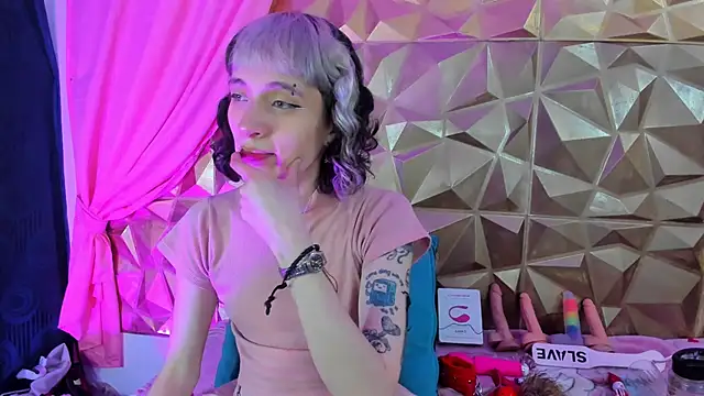 neeko princes online show from February 10, 2025, 12:29 pm