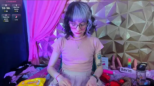 neeko princes online show from March 7, 2025, 12:34 pm