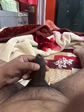 girls lovers90 online show from November 23, 2025, 6:02 am