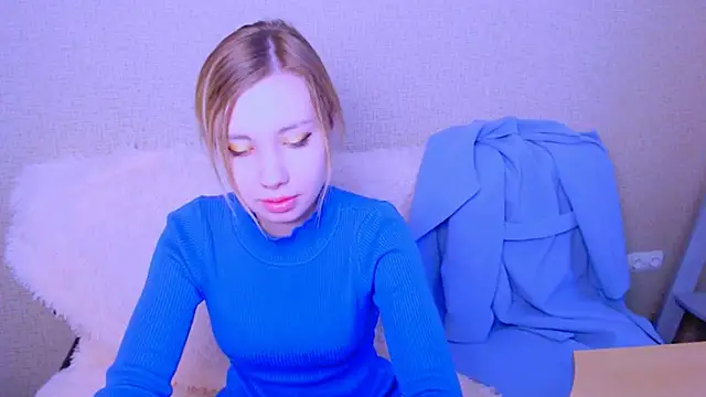 AliceFire  online show from October 1, 2025, 7:47 am