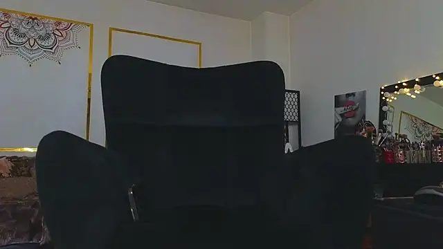 PandoraVolkov online show from February 27, 2025, 7:58 pm