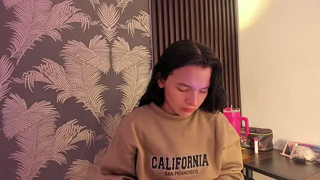  shantal smith online show from April 21, 2026, 12:56 am