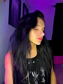 Snapshot of _shantal_smith chatting on April 26, 2026, 5:16 am shantal smith online show from April 26, 2026, 5:16 am