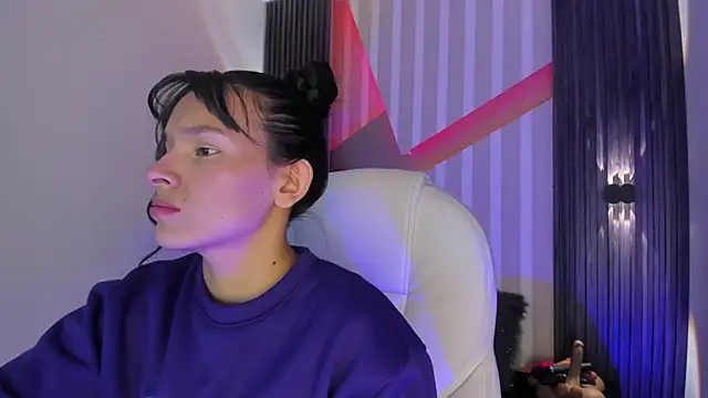 Snapshot of _shantal_smith chatting on May 27, 2026, 1:02 am shantal smith online show from May 27, 2026, 1:02 am