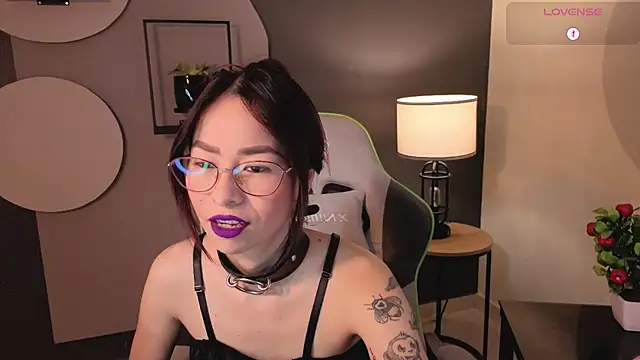 Snapshot of rosse_98_ chatting on July 11, 2026, 1:36 pm rosse 98 online show from July 11, 2026, 1:36 pm
