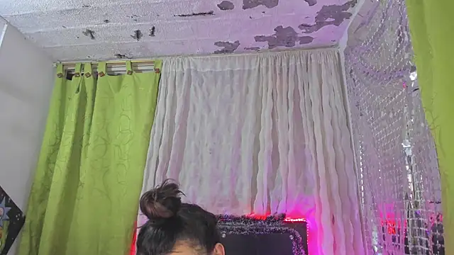 Megan Miles02 online show from January 3, 2025, 6:33 am