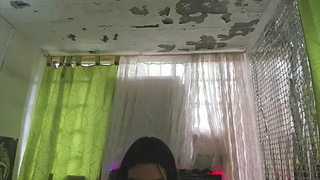 Megan Miles02 online show from January 4, 2025, 5:37 pm