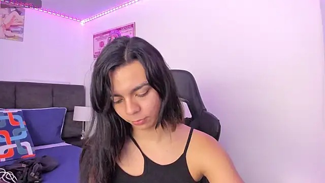 Megan Miles02 online show from November 26, 2025, 8:54 pm