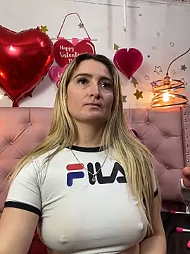 antonella87 online show from February 18, 2025, 6:26 am