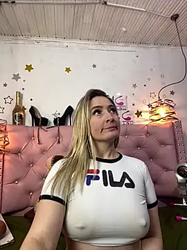 antonella87 online show from March 13, 2025, 12:59 am