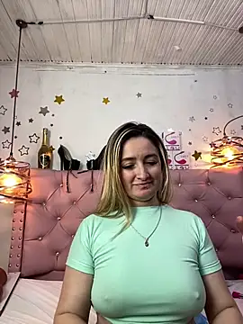 antonella87 online show from March 20, 2025, 5:13 am