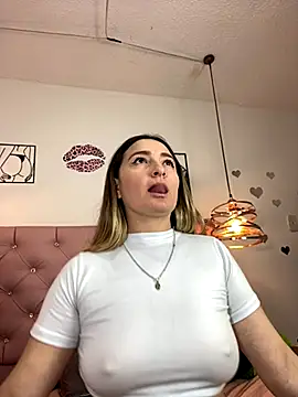 antonella87 online show from October 10, 2025, 6:51 pm