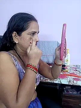 Snapshot of reemacouple007 chatting on May 2, 2026, 3:22 am reemacouple007 online show from May 2, 2026, 3:22 am