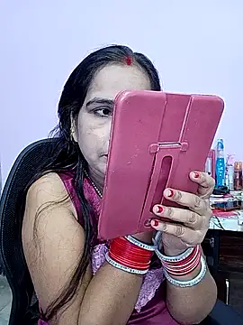 Snapshot of reemacouple007 chatting on July 15, 2026, 7:35 am reemacouple007 online show from July 15, 2026, 7:35 am