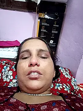 Snapshot of reemacouple007 chatting on July 22, 2026, 5:27 pm reemacouple007 online show from July 22, 2026, 5:27 pm