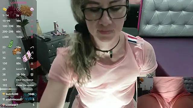 ViickySexy online show from December 6, 2024, 10:52 pm