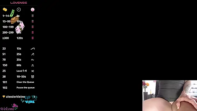 ViickySexy online show from January 10, 2025, 7:43 pm