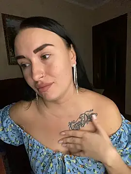 Roxana Bell online show from February 9, 2026, 7:29 pm