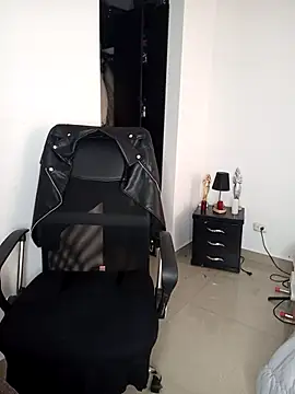 tata laima   online show from January 29, 2025, 6:18 pm