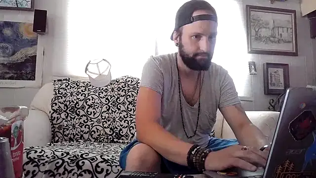 BobbyQ29 online show from April 22, 2026, 6:31 pm