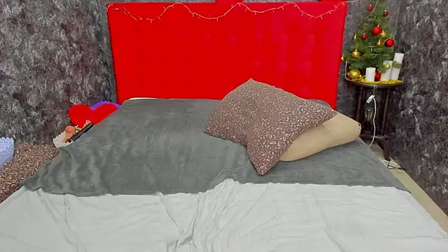 LayaFlow online show from December 19, 2024, 2:46 pm