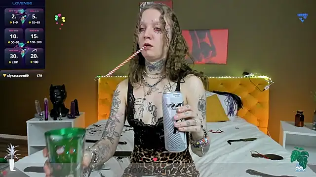 Snapshot of Mary_Xextra chatting on February 27, 2025, 4:09 am Mary Xextra online show from February 27, 2025, 4:09 am