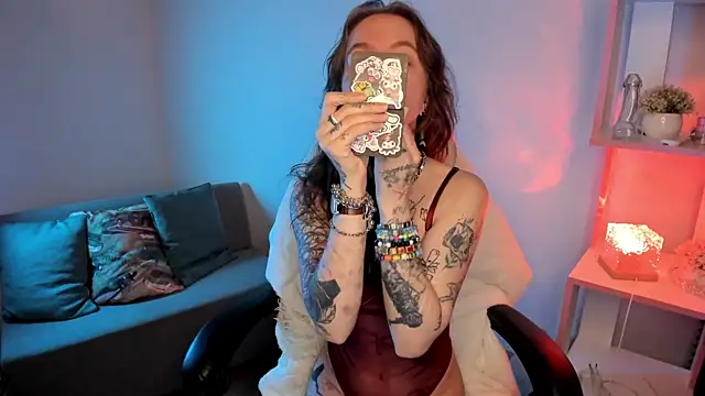 Snapshot of Mary_Xextra chatting on October 5, 2025, 12:09 am Mary Xextra online show from October 5, 2025, 12:09 am