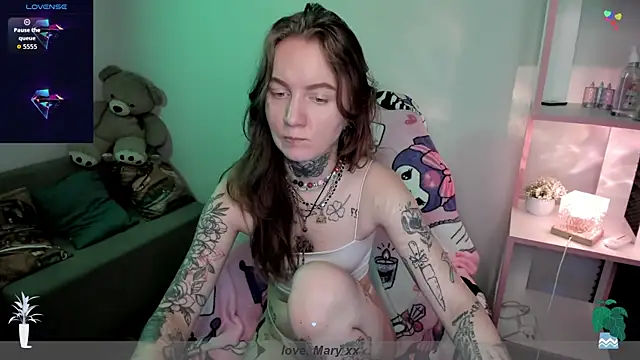 Snapshot of Mary_Xextra chatting on November 5, 2025, 1:05 am Mary Xextra online show from November 5, 2025, 1:05 am