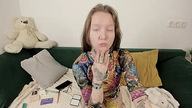 Snapshot of Mary_Xextra chatting on December 2, 2025, 1:22 am Mary Xextra online show from December 2, 2025, 1:22 am