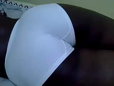 candililie online show from February 26, 2025, 11:20 am