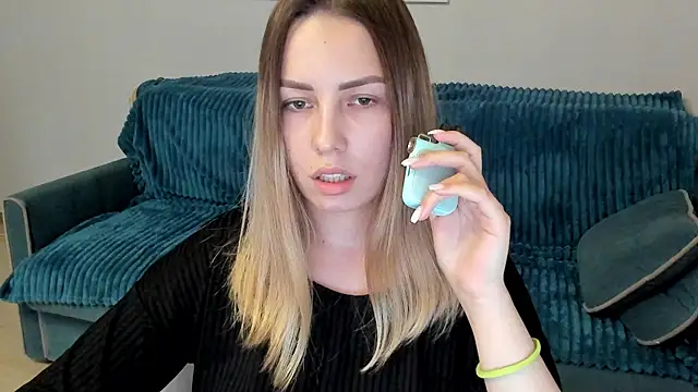 Mia shy1 online show from February 2, 2025, 1:41 pm