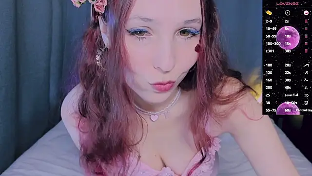 Lucy Millss online show from February 15, 2025, 8:22 am