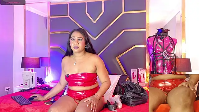 Scarlettt Ass online show from March 10, 2026, 12:32 pm