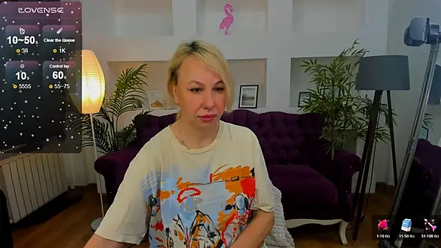 Anny Jey  online show from April 21, 2026, 2:51 am