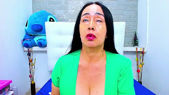 HorniestMilf online show from October 5, 2025, 12:20 am