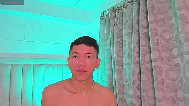 JulianRose 1 online show from January 15, 2025, 11:00 am