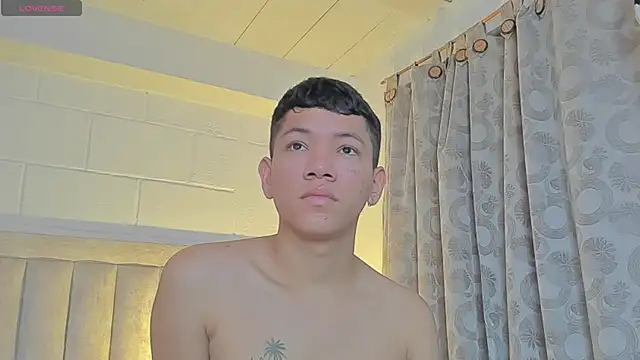 JulianRose 1 online show from January 23, 2025, 10:54 am