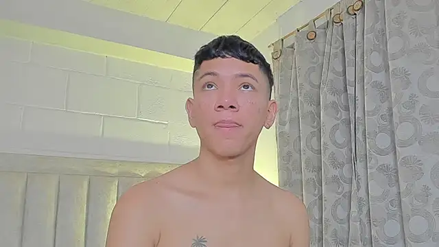 JulianRose 1 online show from January 29, 2025, 11:51 am