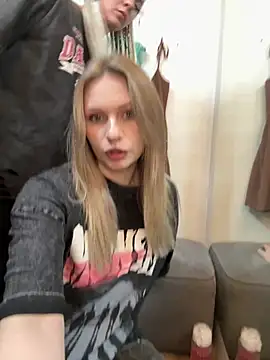 TwixCouple online show from January 16, 2026, 1:04 pm