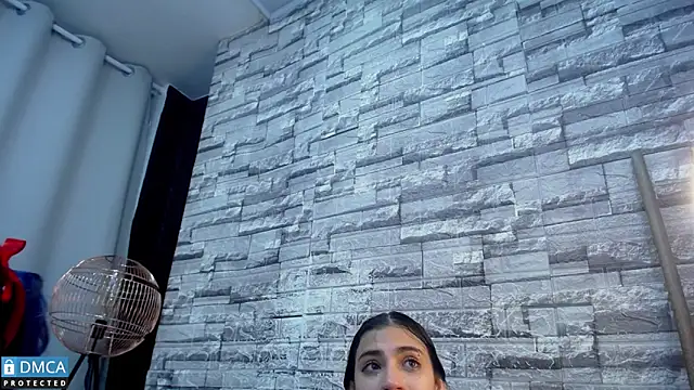 BellaOdisea online show from March 22, 2025, 5:49 am